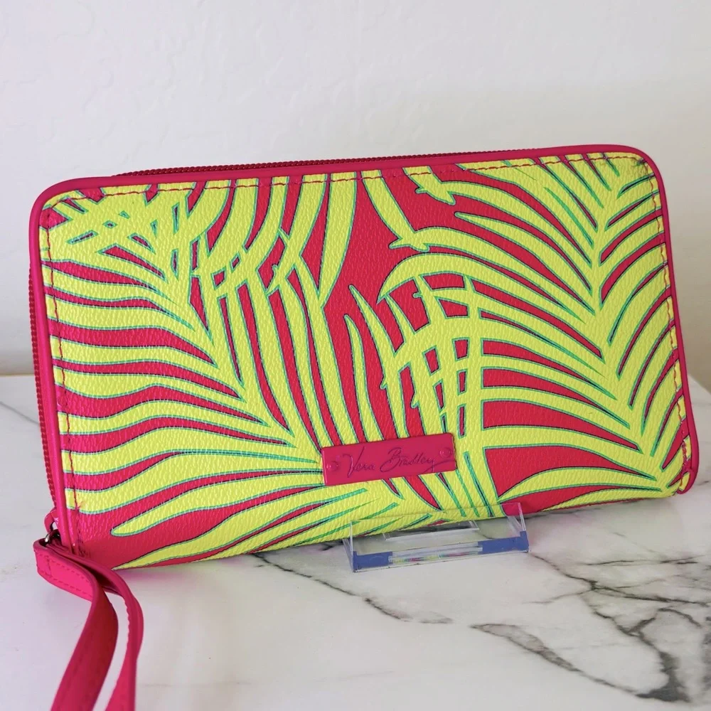 Authentic Vera‎ Bradley Large Zip-Around Wristlet Wallet - B.B. Collection